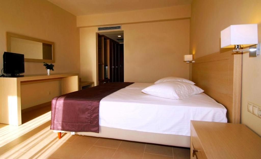 Agios Ioannis Kaspaka Porto Plaza Hotel מראה חיצוני תמונה