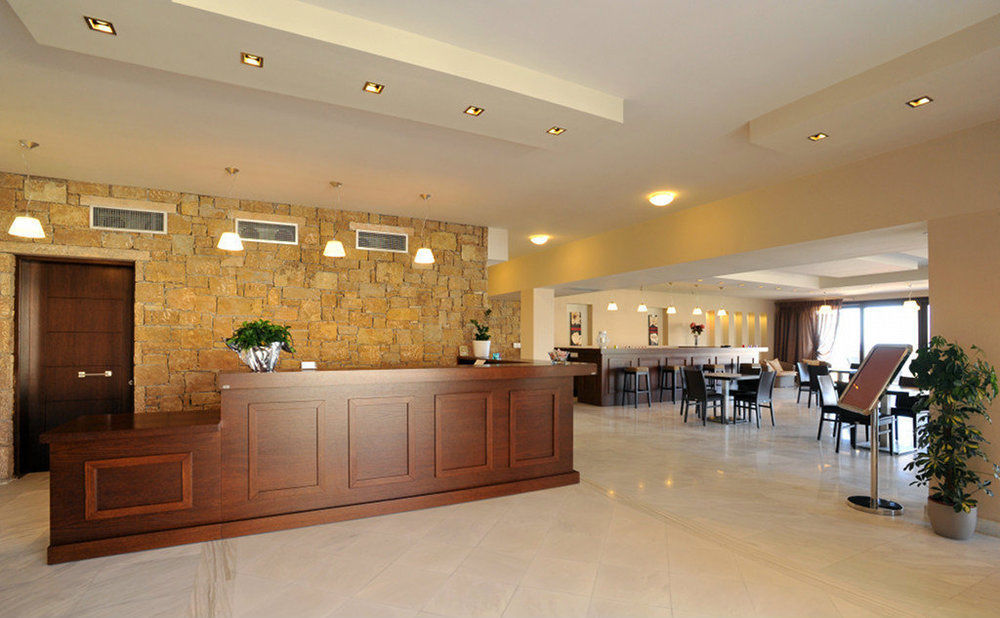 Agios Ioannis Kaspaka Porto Plaza Hotel מראה חיצוני תמונה